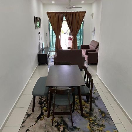 Maryam Homestay Jertih Bagian luar foto