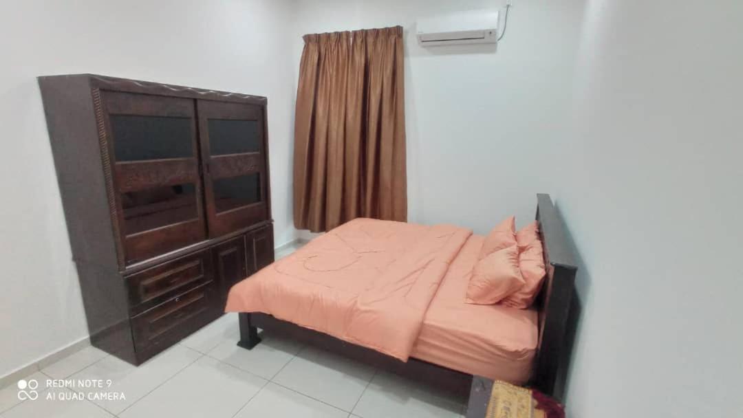 Maryam Homestay Jertih Bagian luar foto