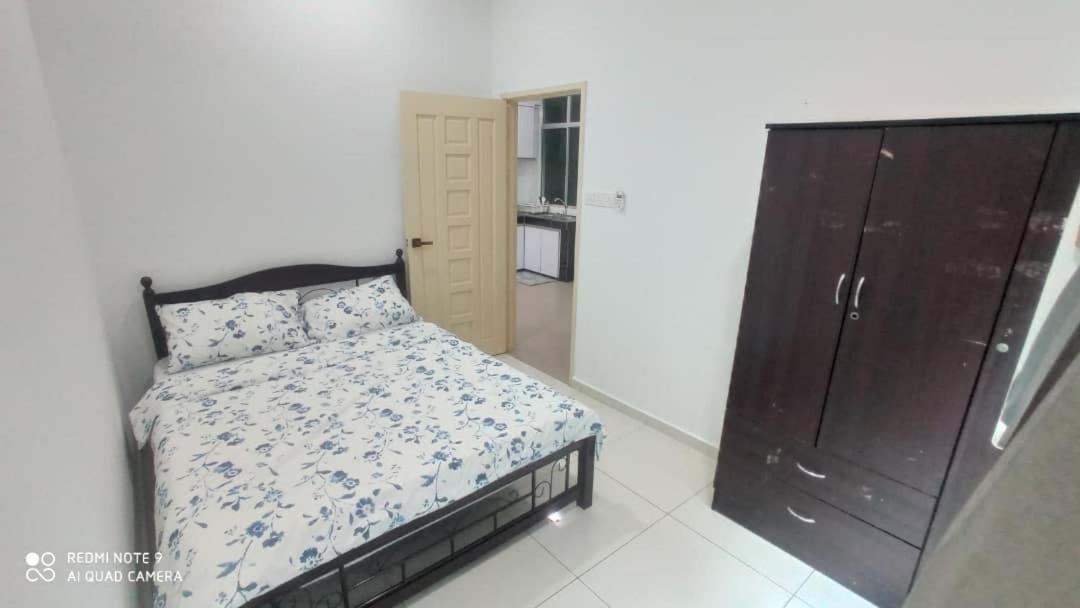 Maryam Homestay Jertih Bagian luar foto